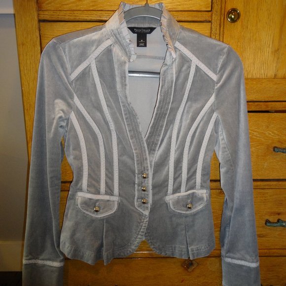 Gorgeous Silver Velvet Blazer Jacket with Details - Picture 1 of 5